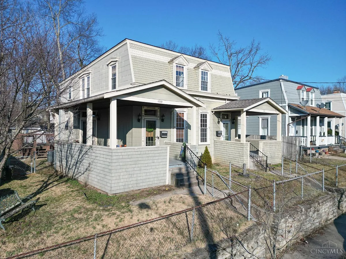 Building Photo - 4559 N Edgewood Ave #4559