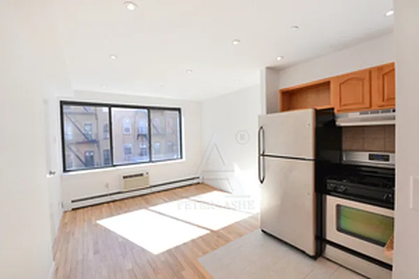 Rented by Peter Ashe | media 9