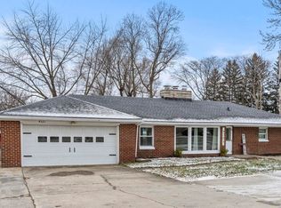 4321 Reed Rd, Fort Wayne, IN 46815