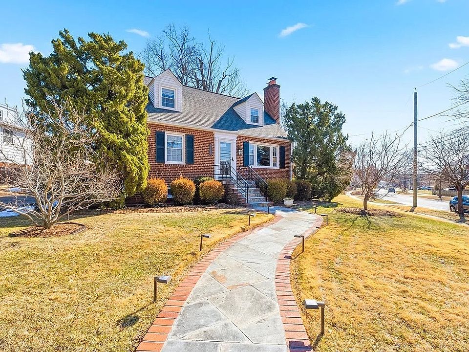 1st image of 9225 Villa Dr #1