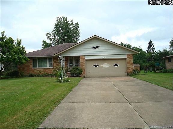 5th image of 34620 Jaclyn Dr
