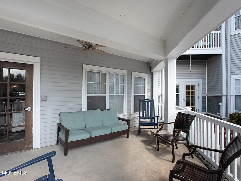 2 Kathleen Dr — Photo 31