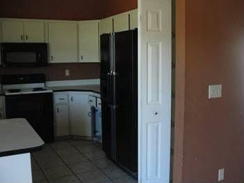 4th image of 1106 Greenwood Ave