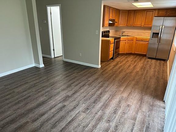 5th image of 37218 Oak Ct