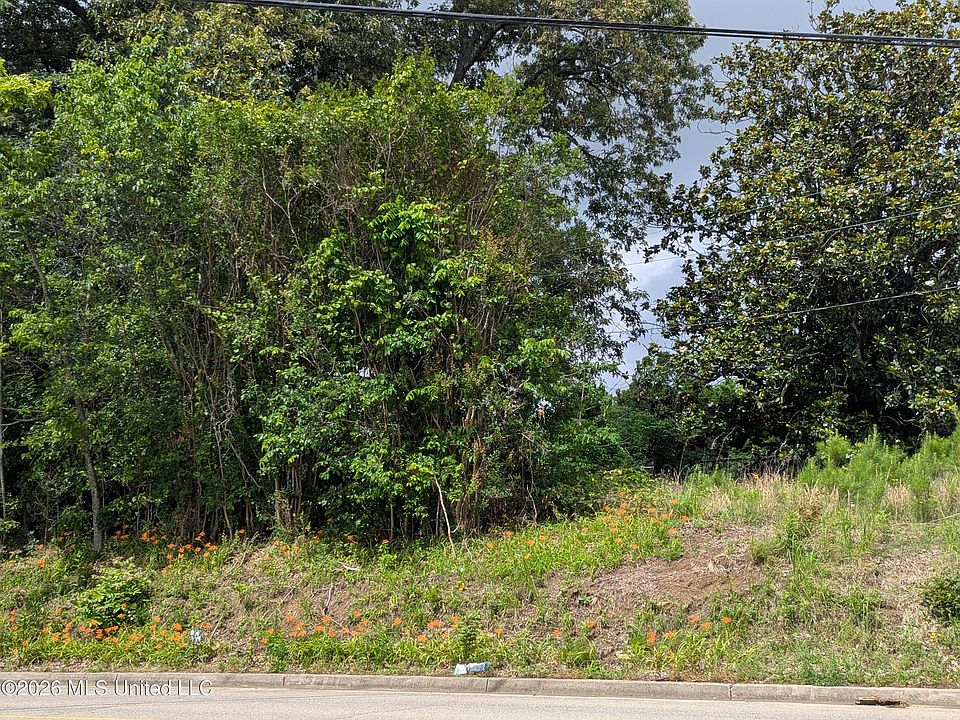 2nd image of 8755 Tchulahoma Rd