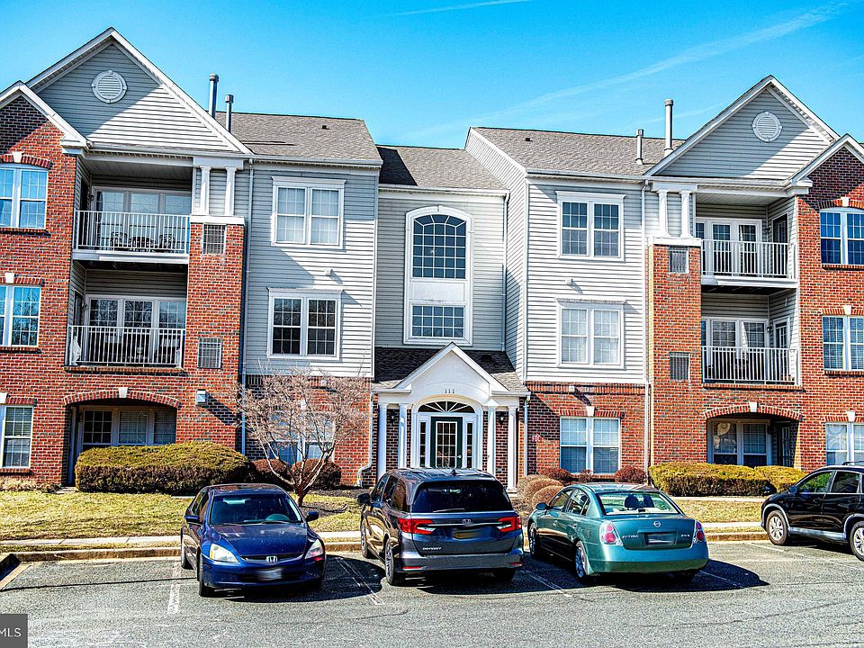 1st image of 111 Sunshine Ct Unit D