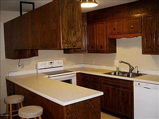4th image of 530 6th Ave W APT 8