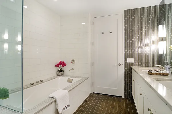 Sold by Corcoran | media 19