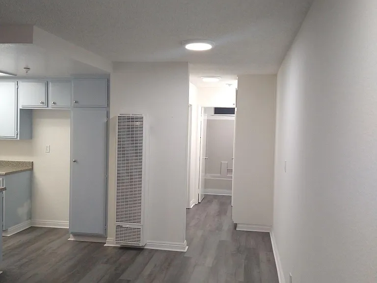 13621 Cerise Ave #5 — Photo 8