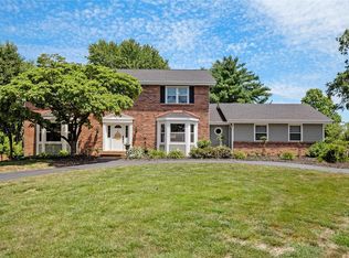 30 Colonade Ct, Saint Charles, MO 63303