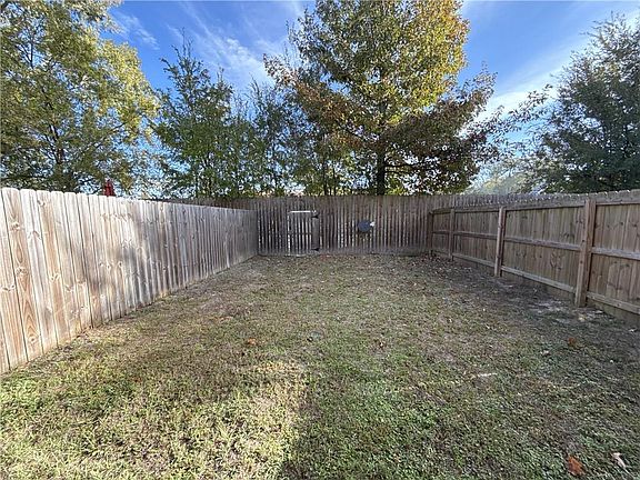 2nd image of 18186 Pinehurst Dr