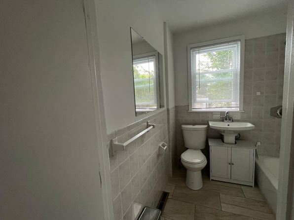 112 Pompton Ave Floor 1