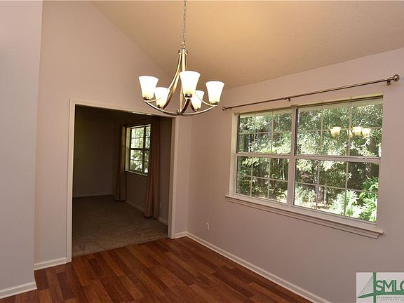 5th image of 429 Hermitage Dr