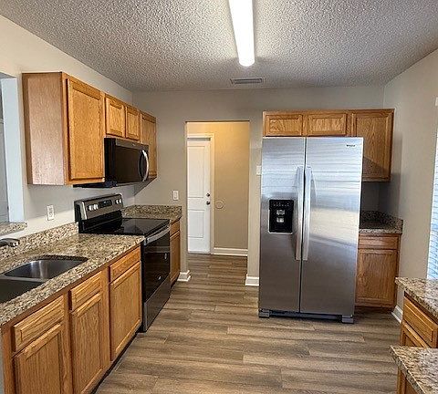 5th image of 3825 English Colony Dr S