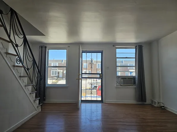 7236 Leonard St, Philadelphia, PA 19149