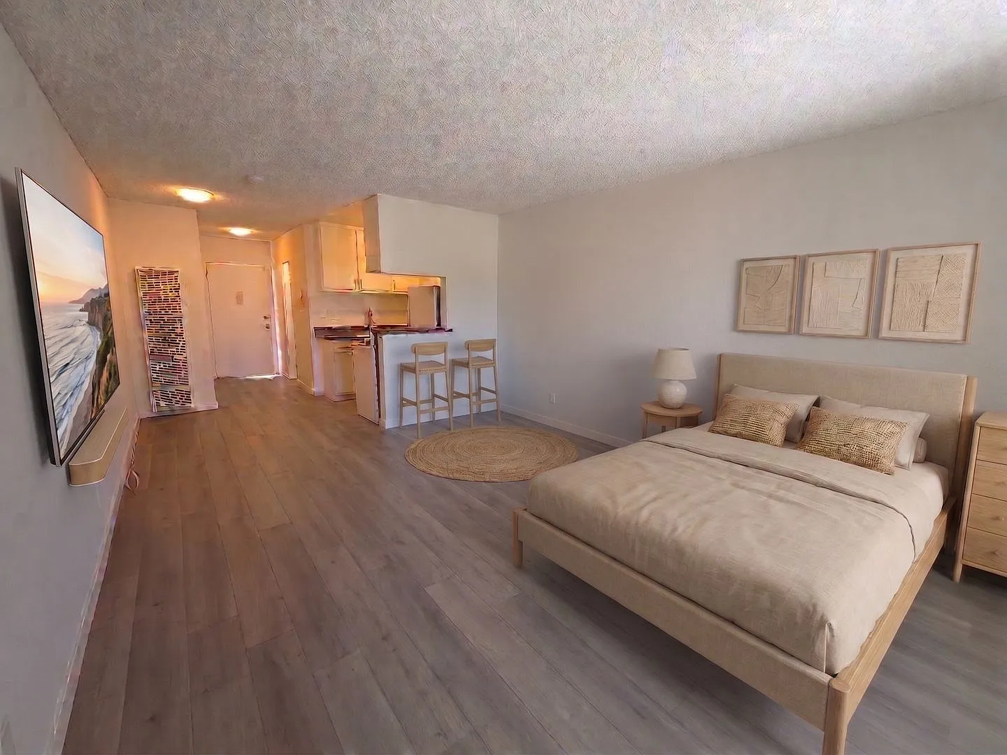 9216 Van Nuys Blvd — Photo 2