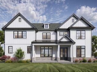 1046 Lee Rd, Northbrook, IL 60062