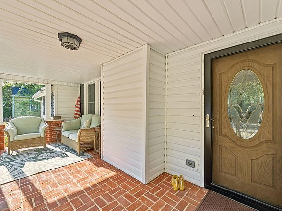 3rd image of 1201 S Boundary Ave SE