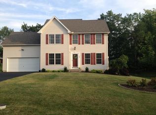 129 Forest Rd, Mountain Top, PA 18707