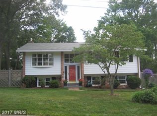 6910 Lyle St, Lanham, MD 20706