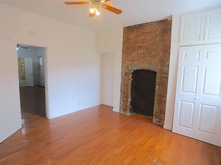 79 Beacon Ave #2 — Photo 4