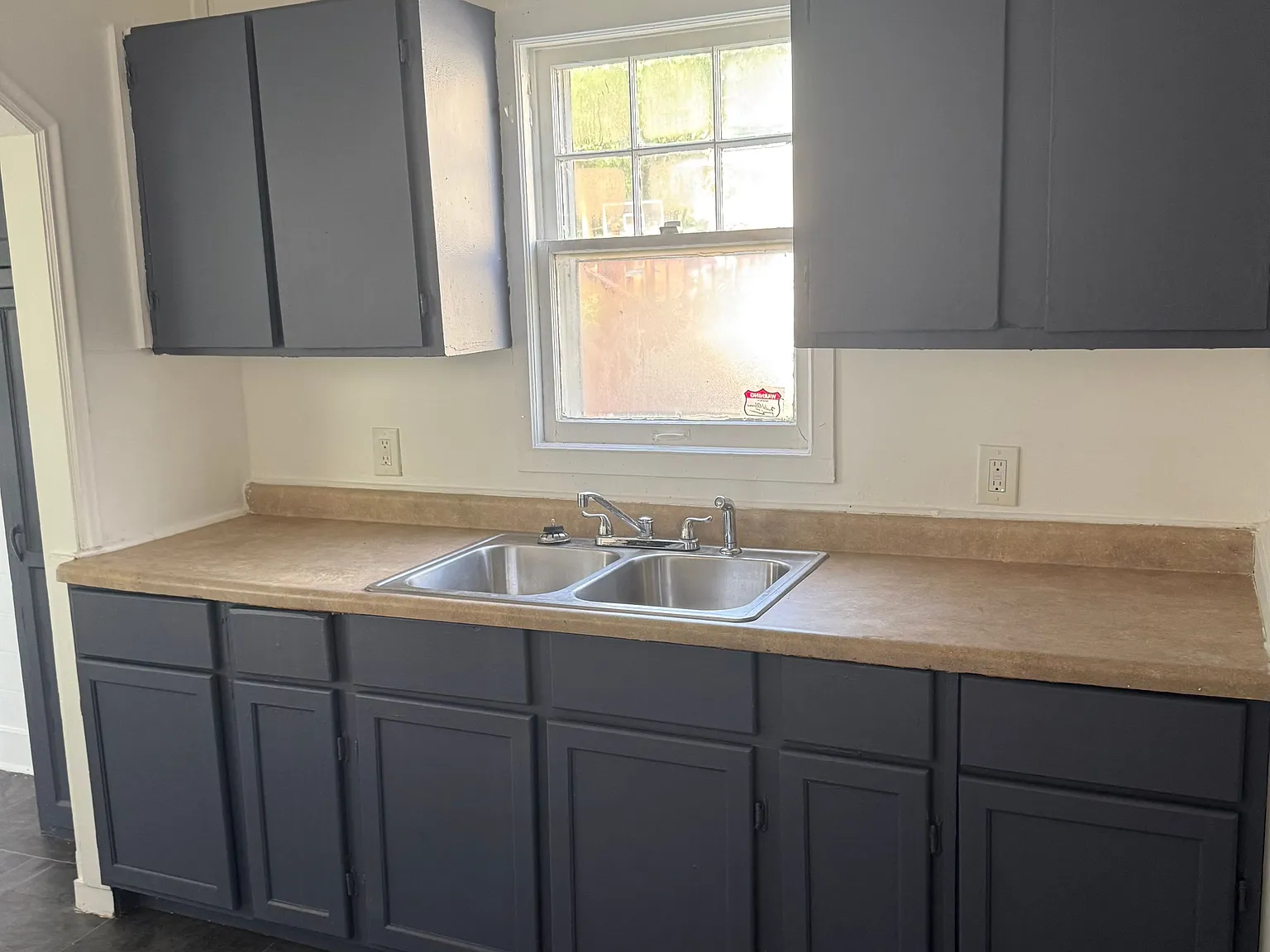 4 bed, 1120 sqft, $1,400 — Photo 4