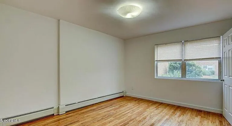 728 Greens Ave #3 — Photo 6