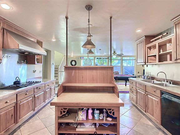 3rd image of 2087 S Grant St #1