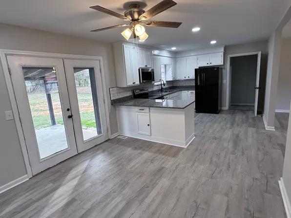 571 Sherrie Ln, Orangeburg, SC 29115