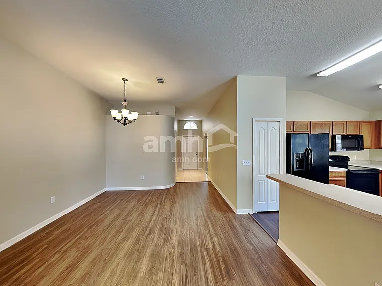 12828 Standbridge Dr — Photo 4