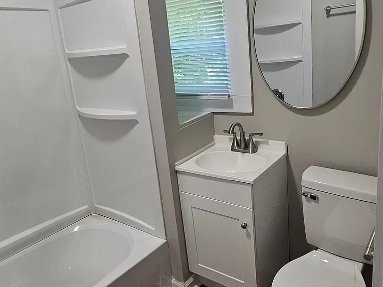 1040 East Dr — Photo 18