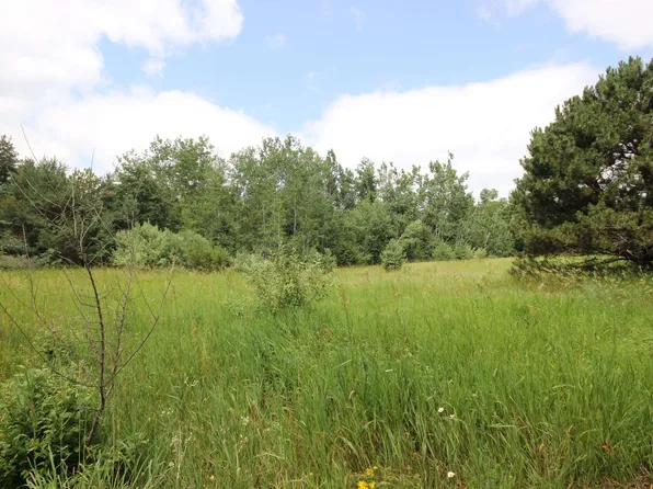 2624 Hartman Rd, Traverse City, MI 49685