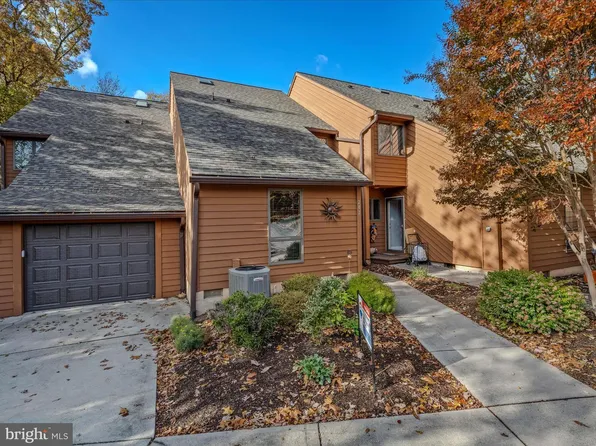 203 Tecumseh Trl, Hedgesville, WV 25427