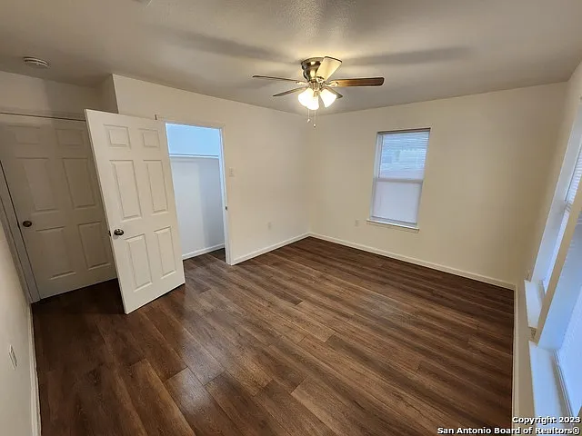 747 Bailey Ave — Photo 15