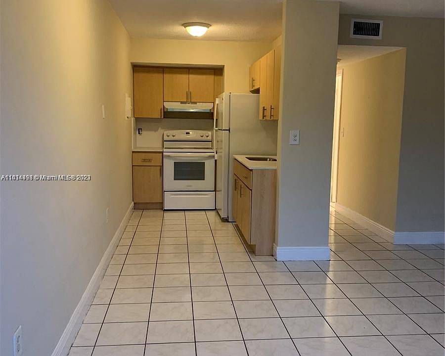 2nd image of 555 NE 61st St #2