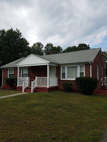 1st image of 195 Forest View Dr