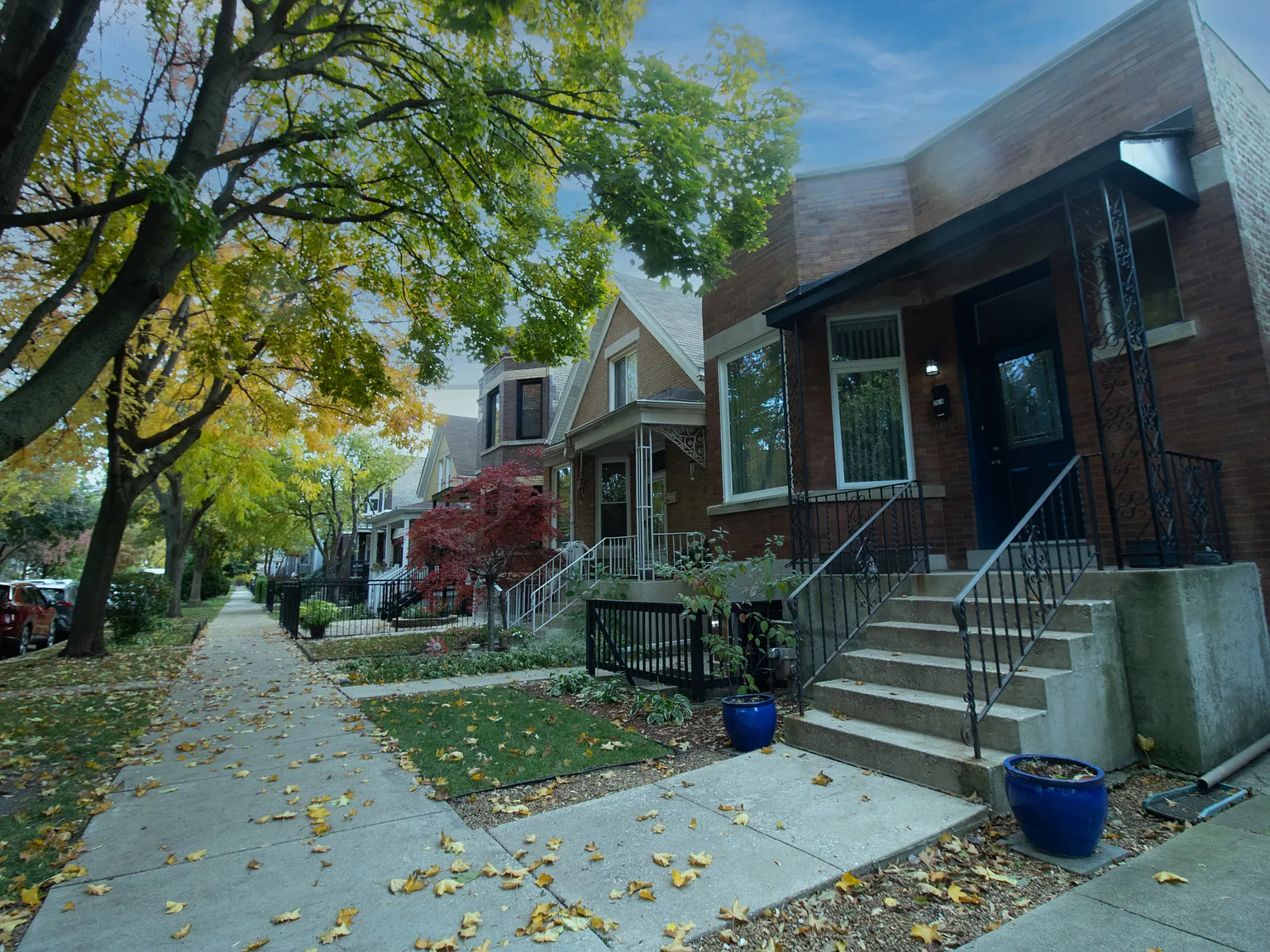2 bed, 1200 sqft, $2,400 — Photo 2