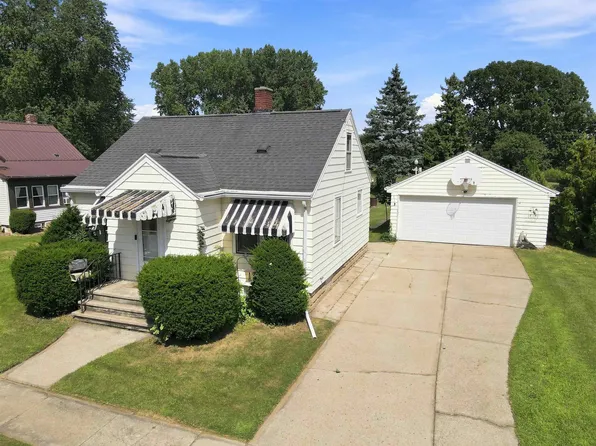 1118 Harrison St, Kaukauna, WI 54130