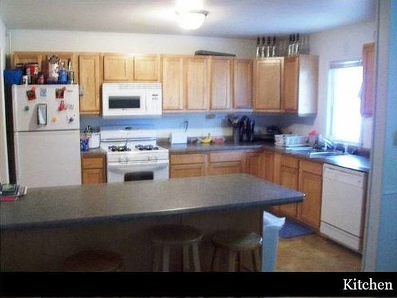 2nd image of 805 3rd Ave