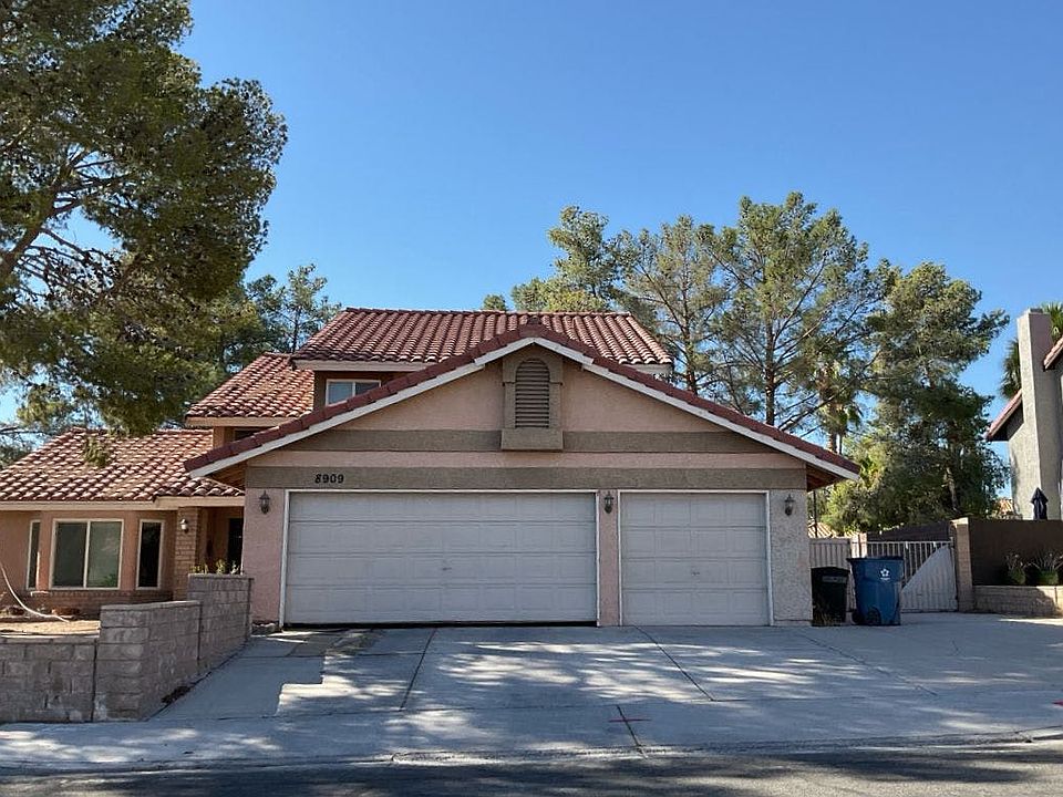 1st image of 8909 Pesaro Dr