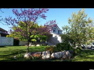 907 W 2300 S, Syracuse, UT 84075