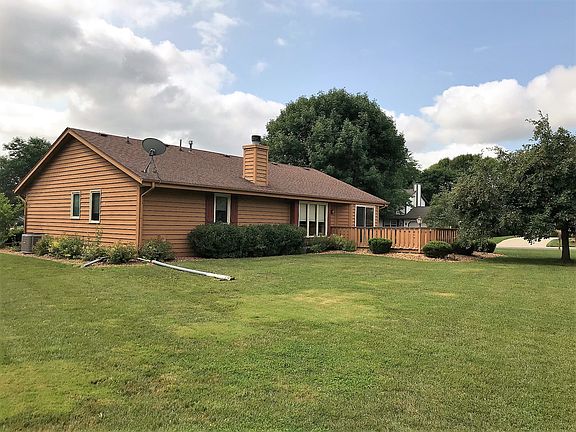 2nd image of W163N10951 Friars Ct