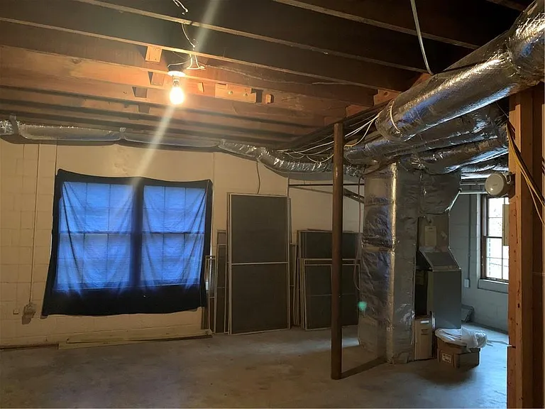 3896 Parkcrest Dr — Photo 16