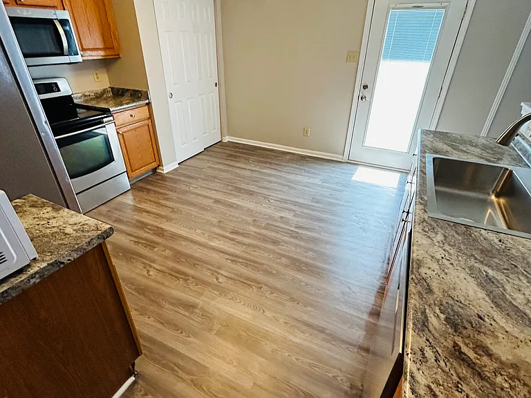 7763 Sunflower Dr — Photo 11
