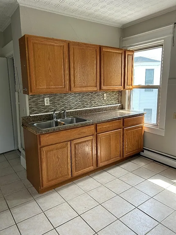 2 bed, 1000 sqft, $1,800 — Photo 3