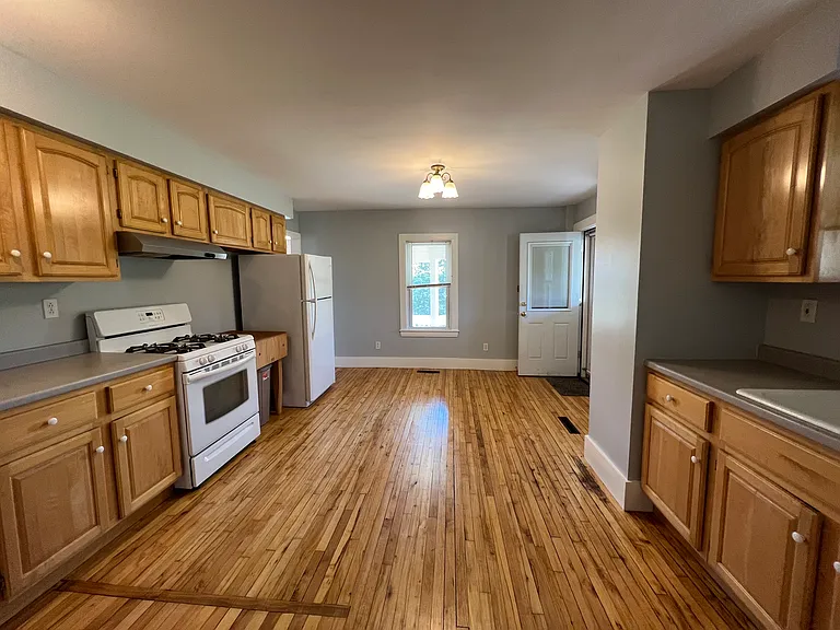 850 River Rd #2 — Photo 27