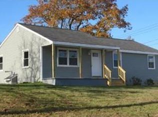 2 Glendale Dr, Dudley, MA 01571