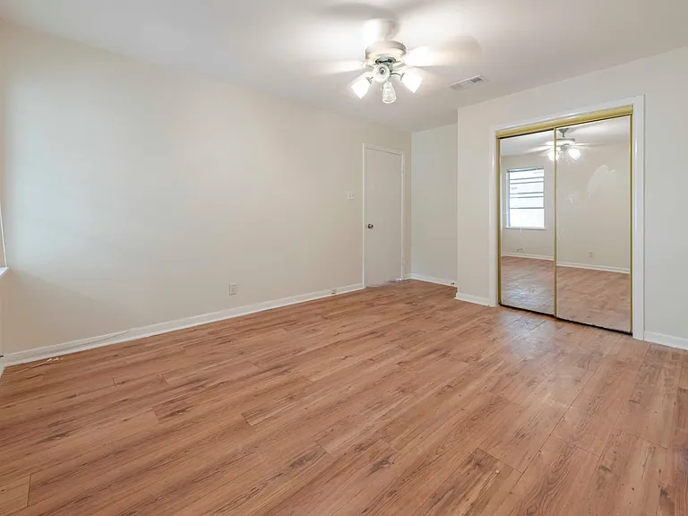 1904 Ridgemont Dr — Photo 11