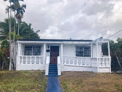6241 Tamiami Canal Rd, Miami, FL, 33126