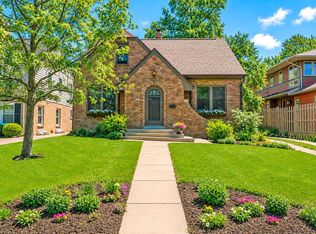 5912 N Berkeley Blvd, Whitefish Bay, WI 53217